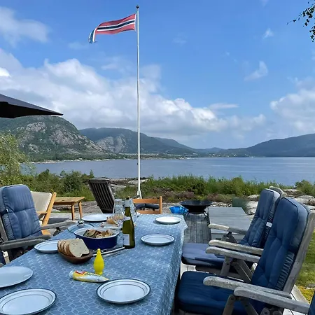 Enjoy Outstanding Fjord View In Vestlandet Hébergement de vacances *